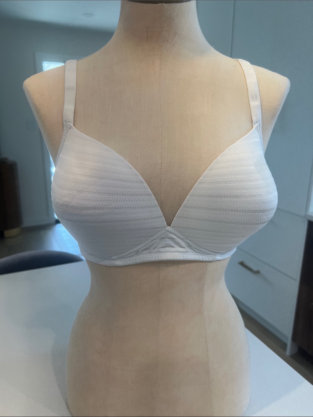 Warner's White Soft Wireless Lightly Textured Bra